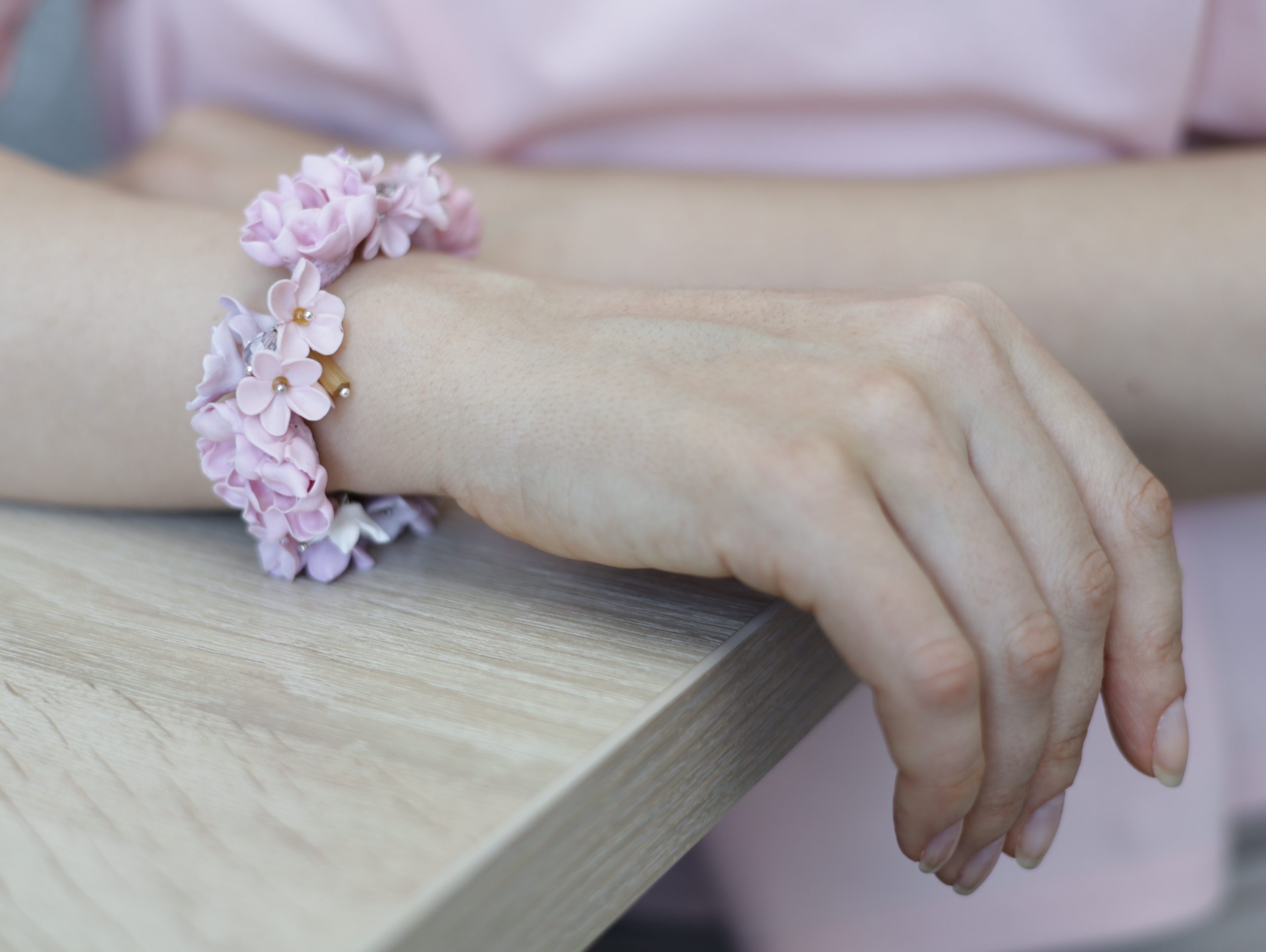 Pink Rosebud White Hydrangea Flowers Bracelet – JewelryBlossom