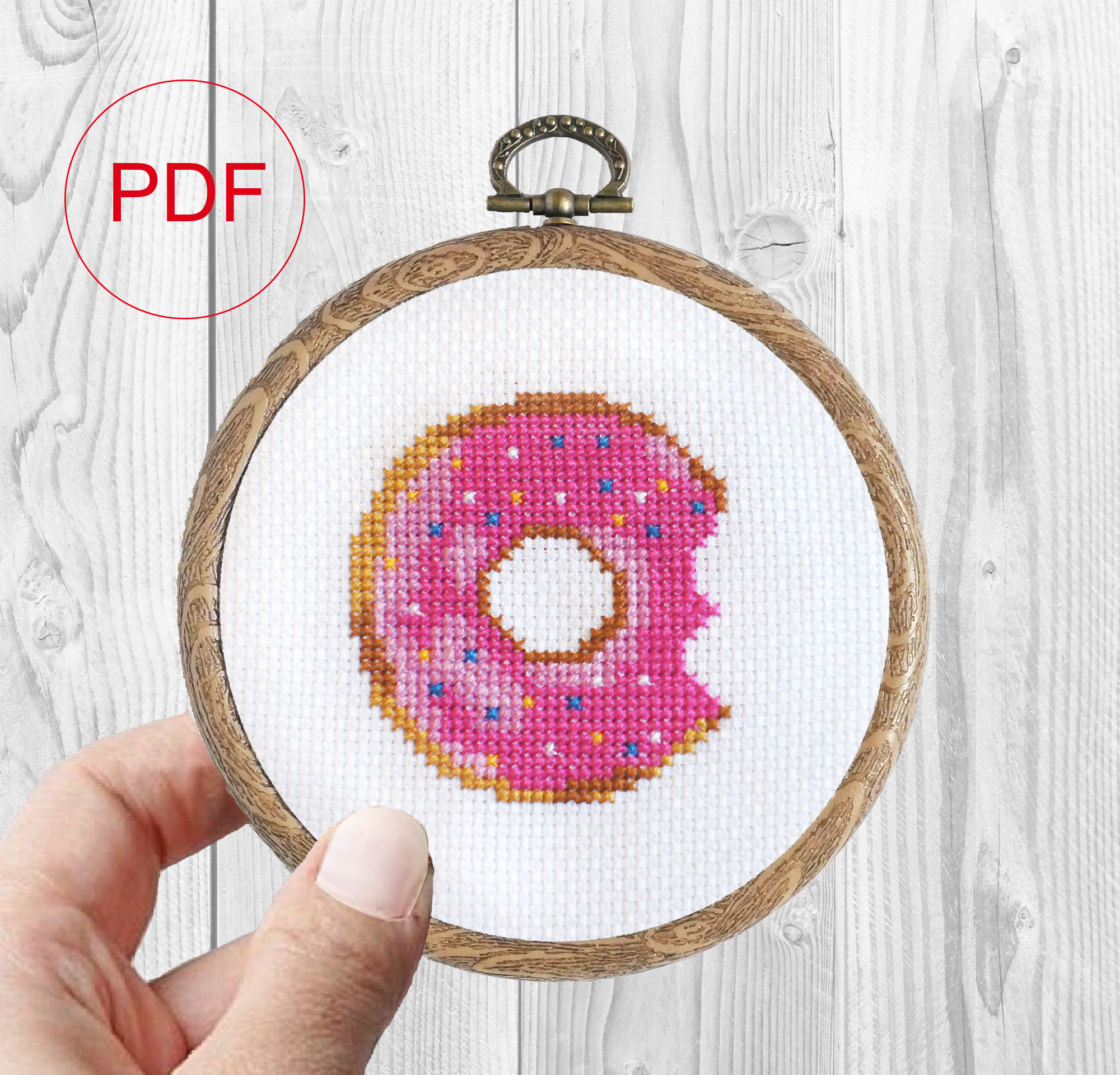Small cross stitch Donut. Pattern for beginners.