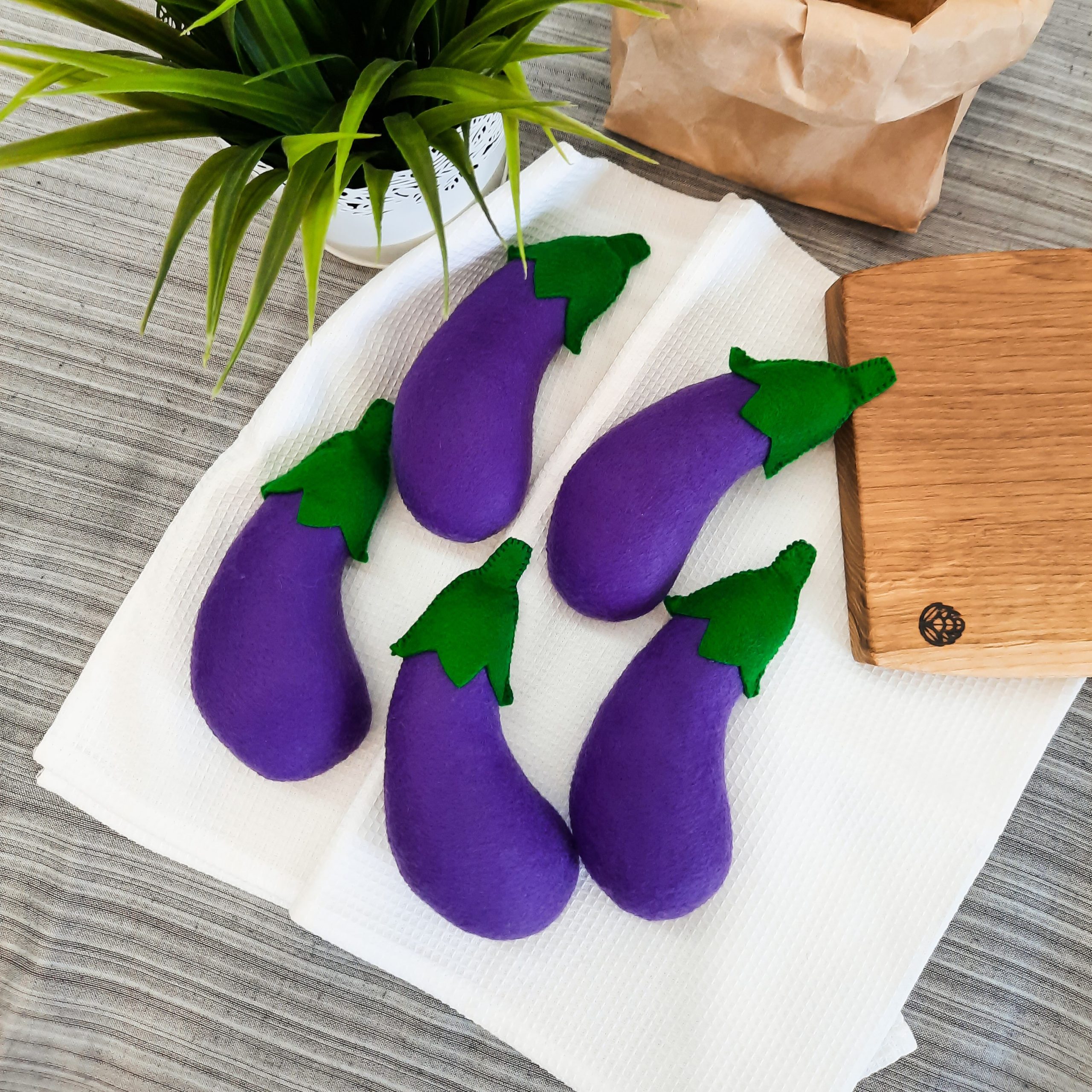 Purple Bento Box  Felt Pretend Play Food Items (ages 3-7) – Skillmatics