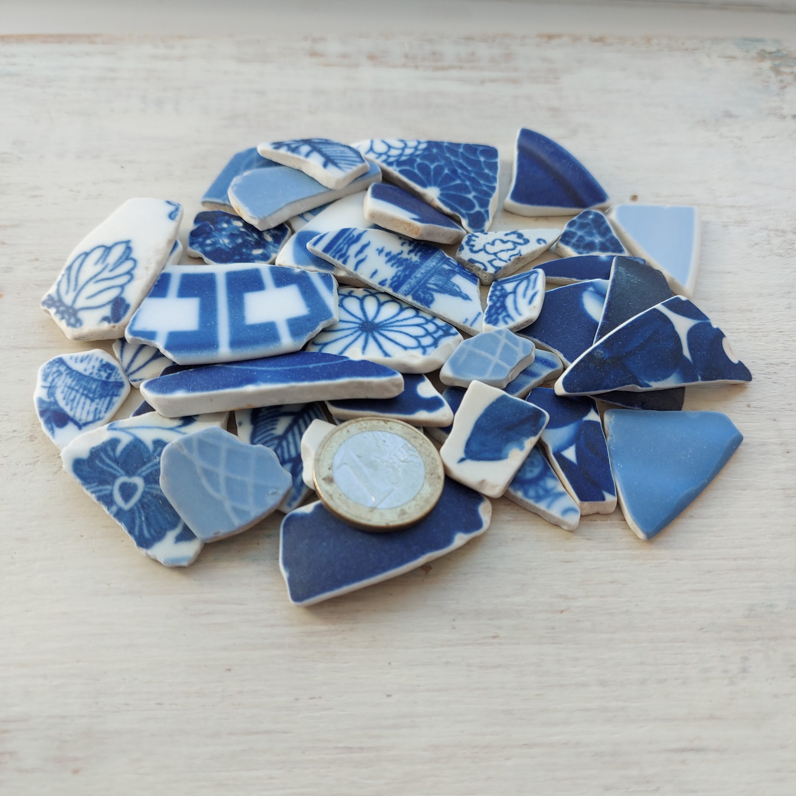 Blue set of sea pottery