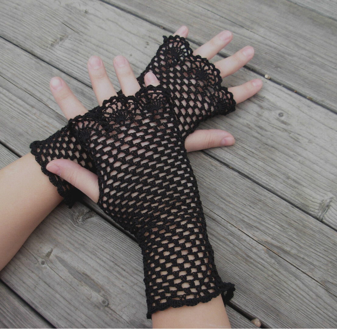 19.5 Black Fingerless Gothic Lace Full Length Women Adult