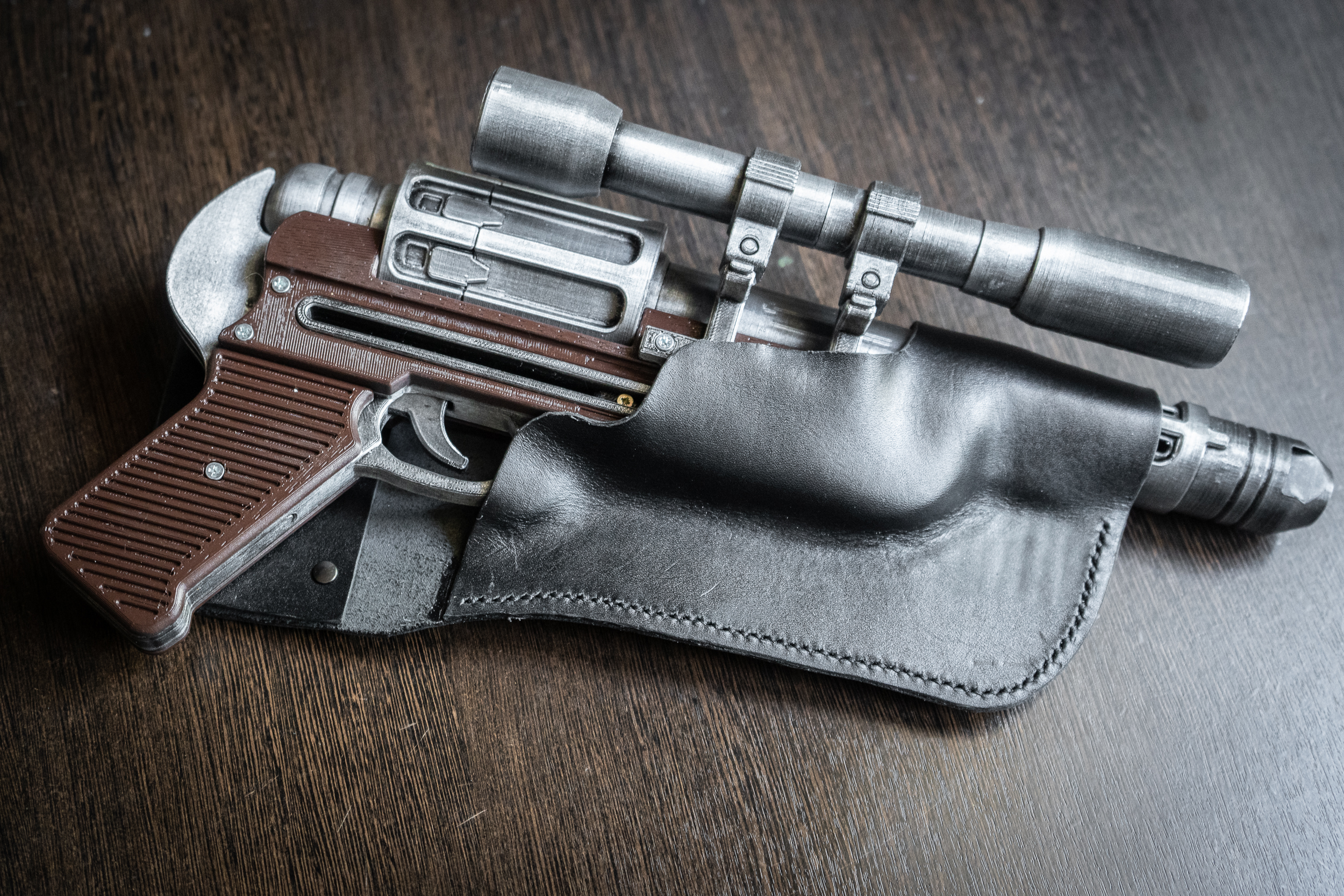 Star wars se-44c heavy blaster pistol with black body, pearl grips, and  gold accents on Craiyon