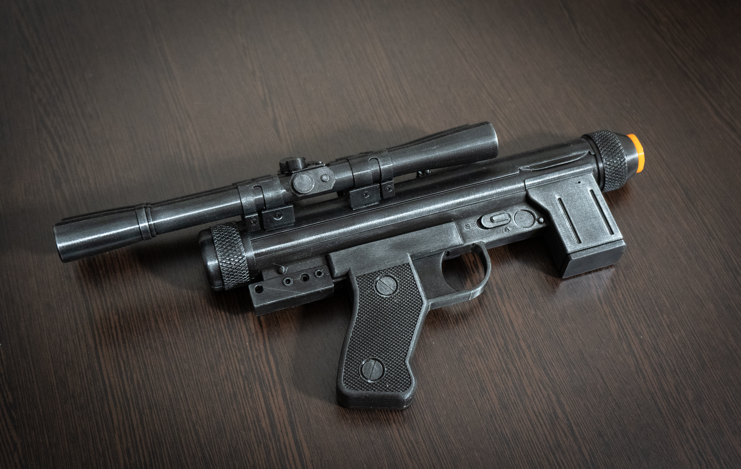 SE-14C blaster from Star Wars| Cosplay Prop Replica blaster - Crealandia