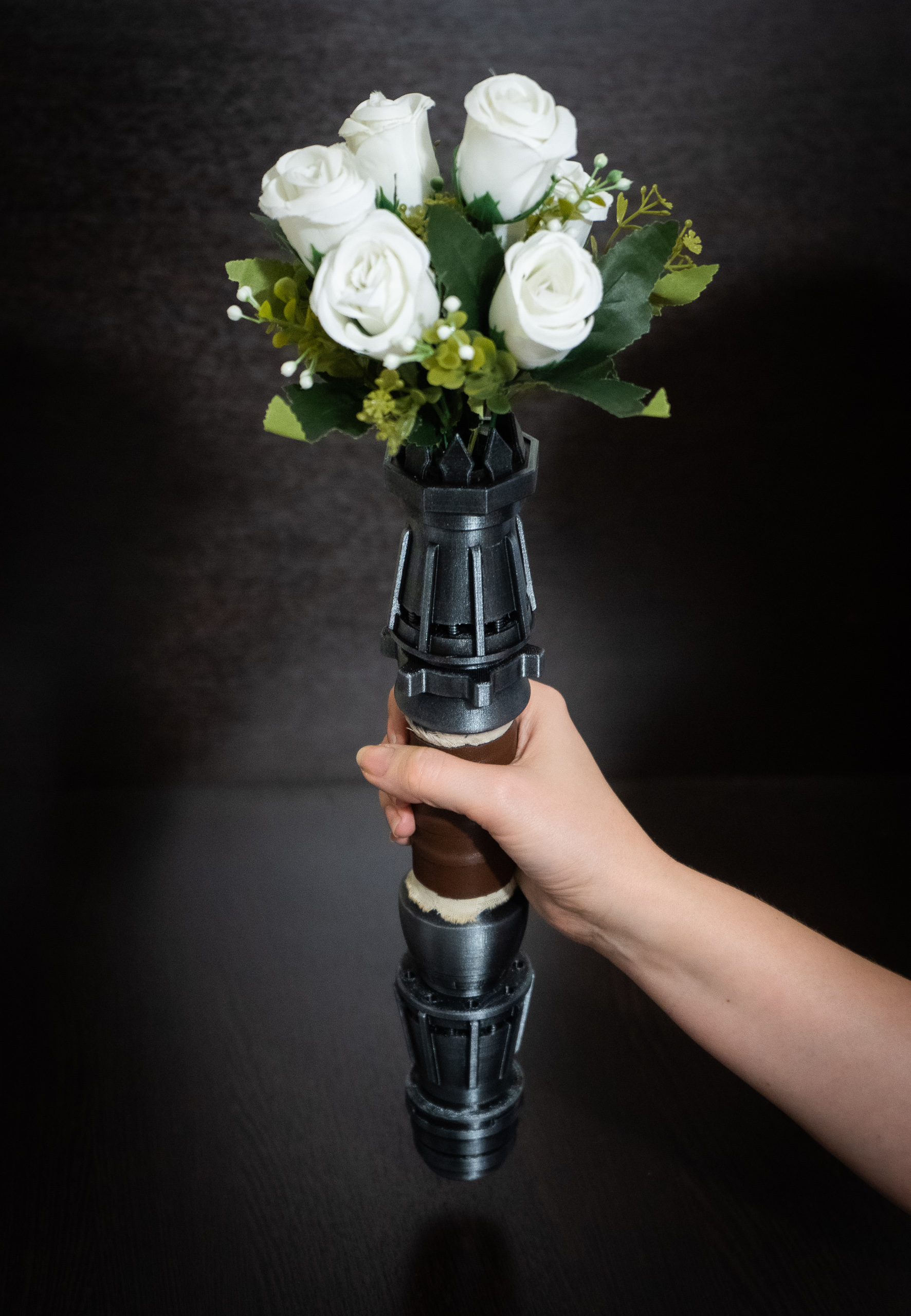 Star Wars Bridal Bouquet Holder Pure White Skywalker's Hilt - Crealandia