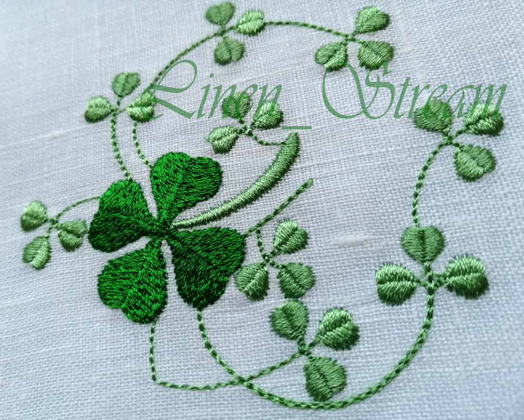Clover napkins 1 machine embroidery designs 2 Clover napkins 1