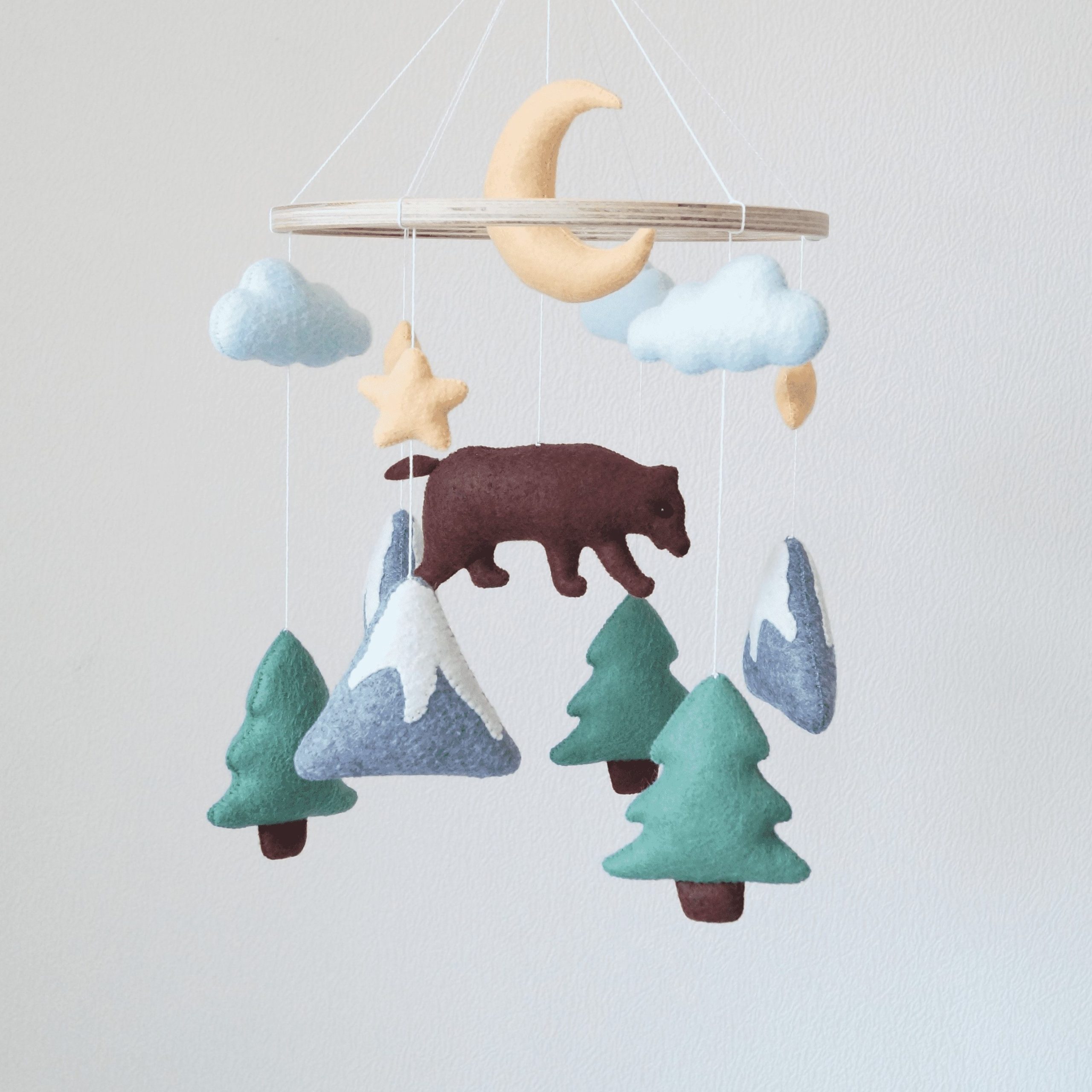 Woodland baby mobile, mobile nursery, forest mobile, crib mo