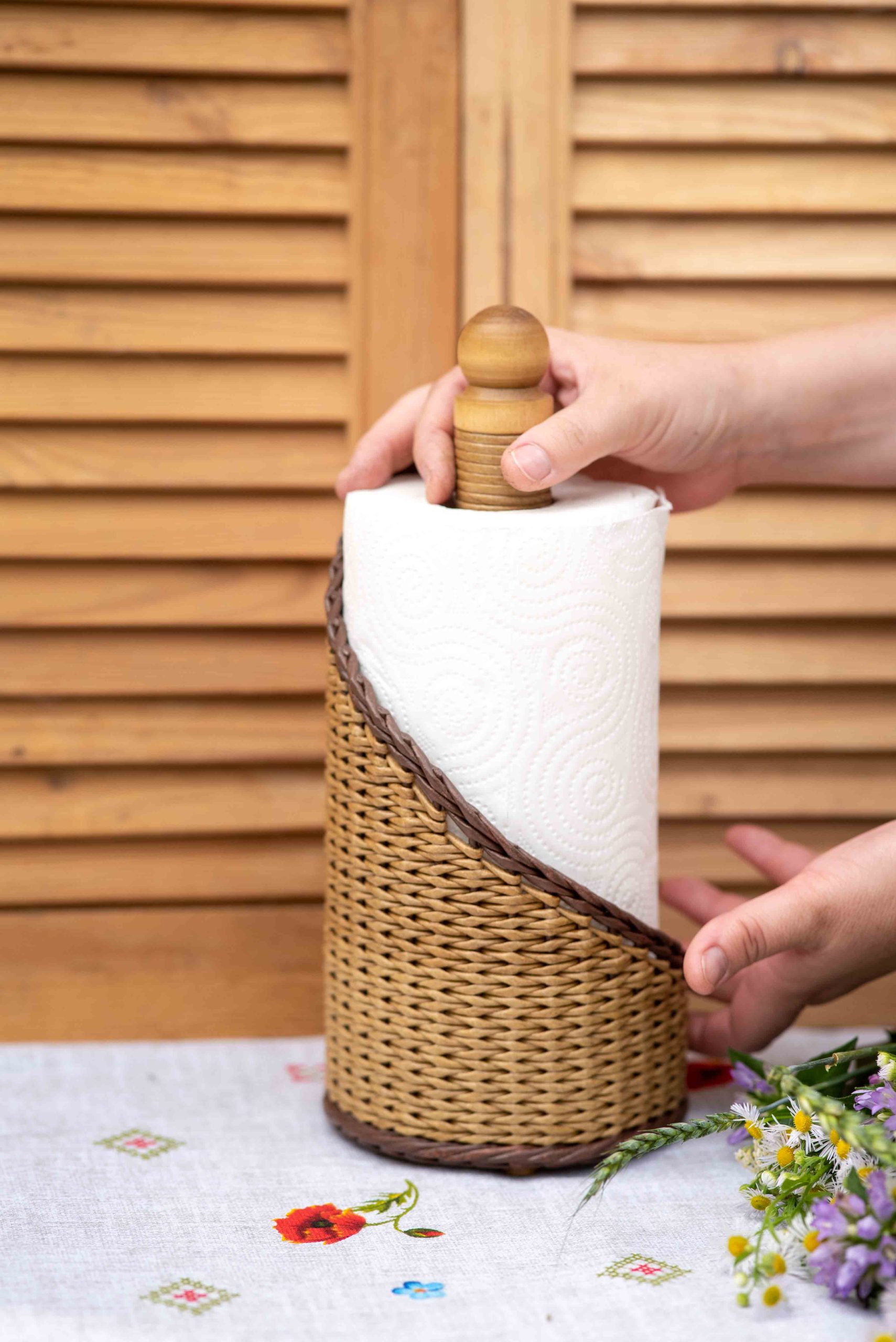 Trongee Paper Towel Holder Countertop,Farmhouse Rattan Paper Towel