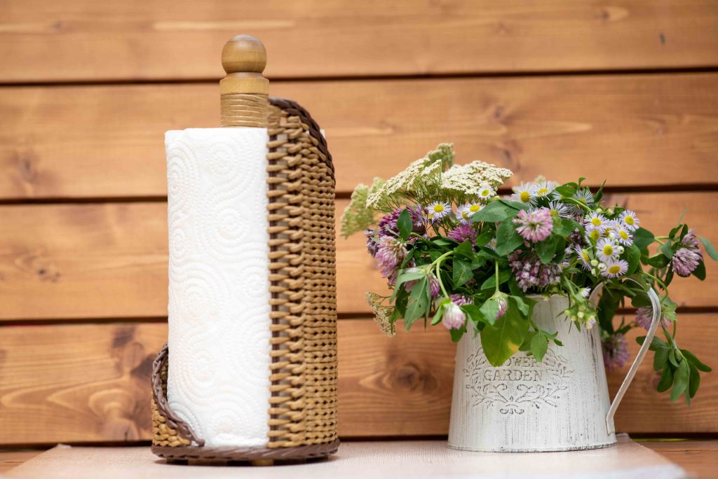 Wooden Paper Towel Holder - Folk Flower – Natural Life