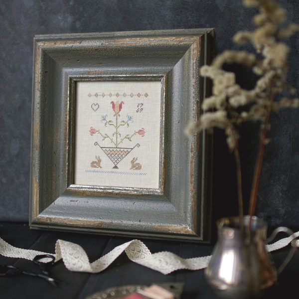 Spring Vase, PDF primitive cross stitch pattern