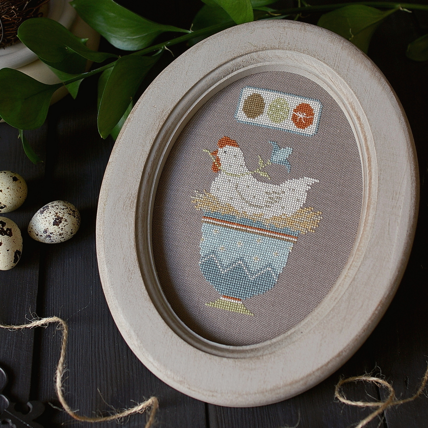 Easter Hen, PDF small primitive cross stitch pattern 1 Easter Hen, PDF small primitive cross stitch pattern
