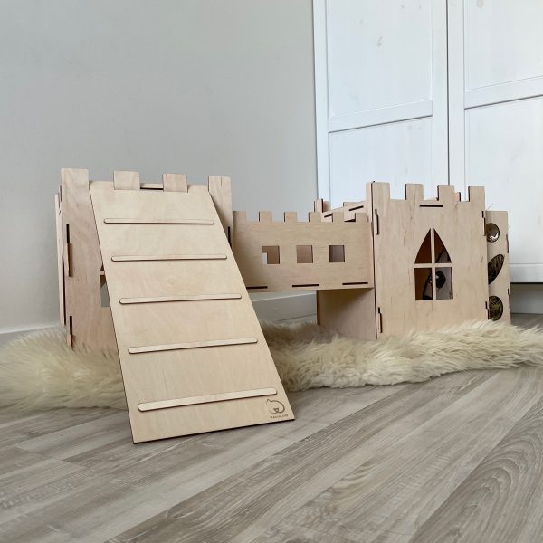 Rabbit house castle - Bunny castle house - Bunny hay feeder PERSONALIZED