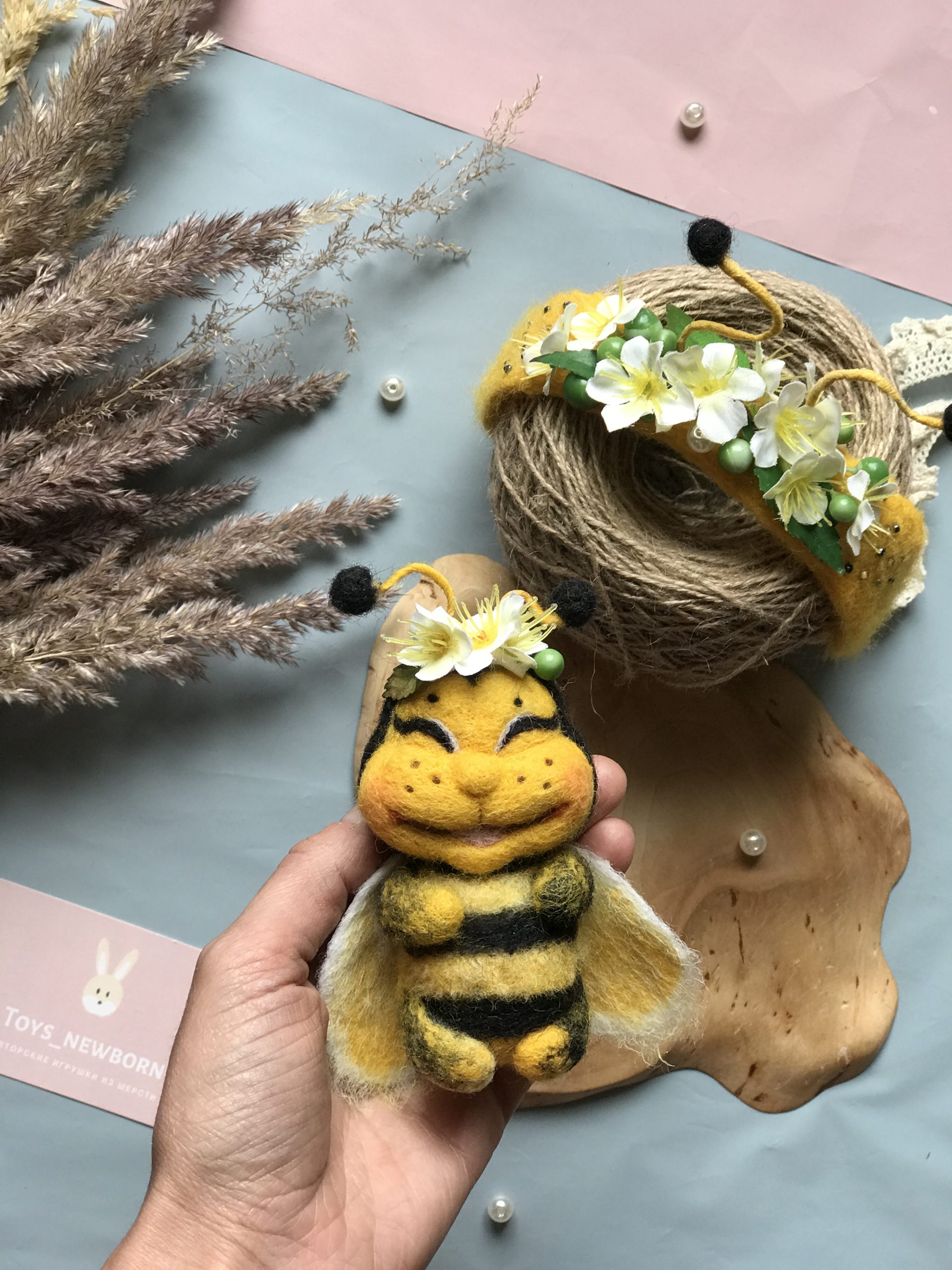 Bee toy and bee headband. Newborn bee costume. Bee props.