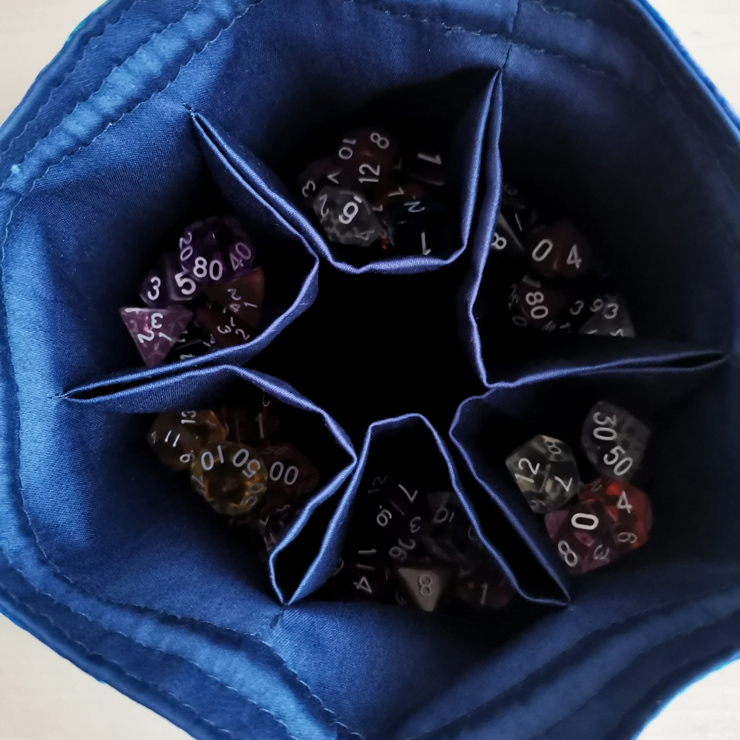 Large dice discount bag with pockets