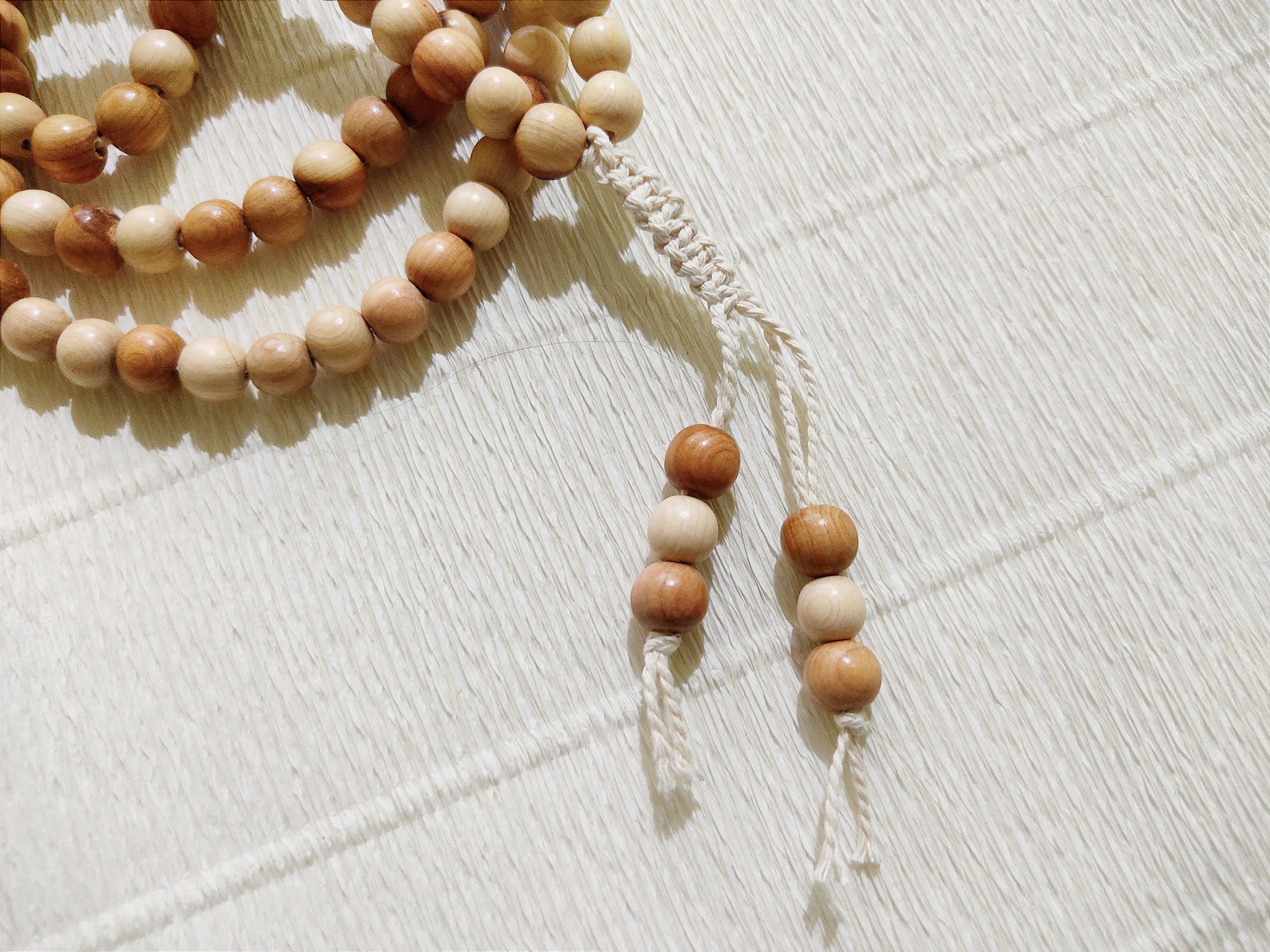 Baha'i Prayer Beads 19x5/plum wood prayer necklace/baha'i gifts - Crealandia