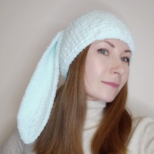 Crochet beanie with bunny ears mint color