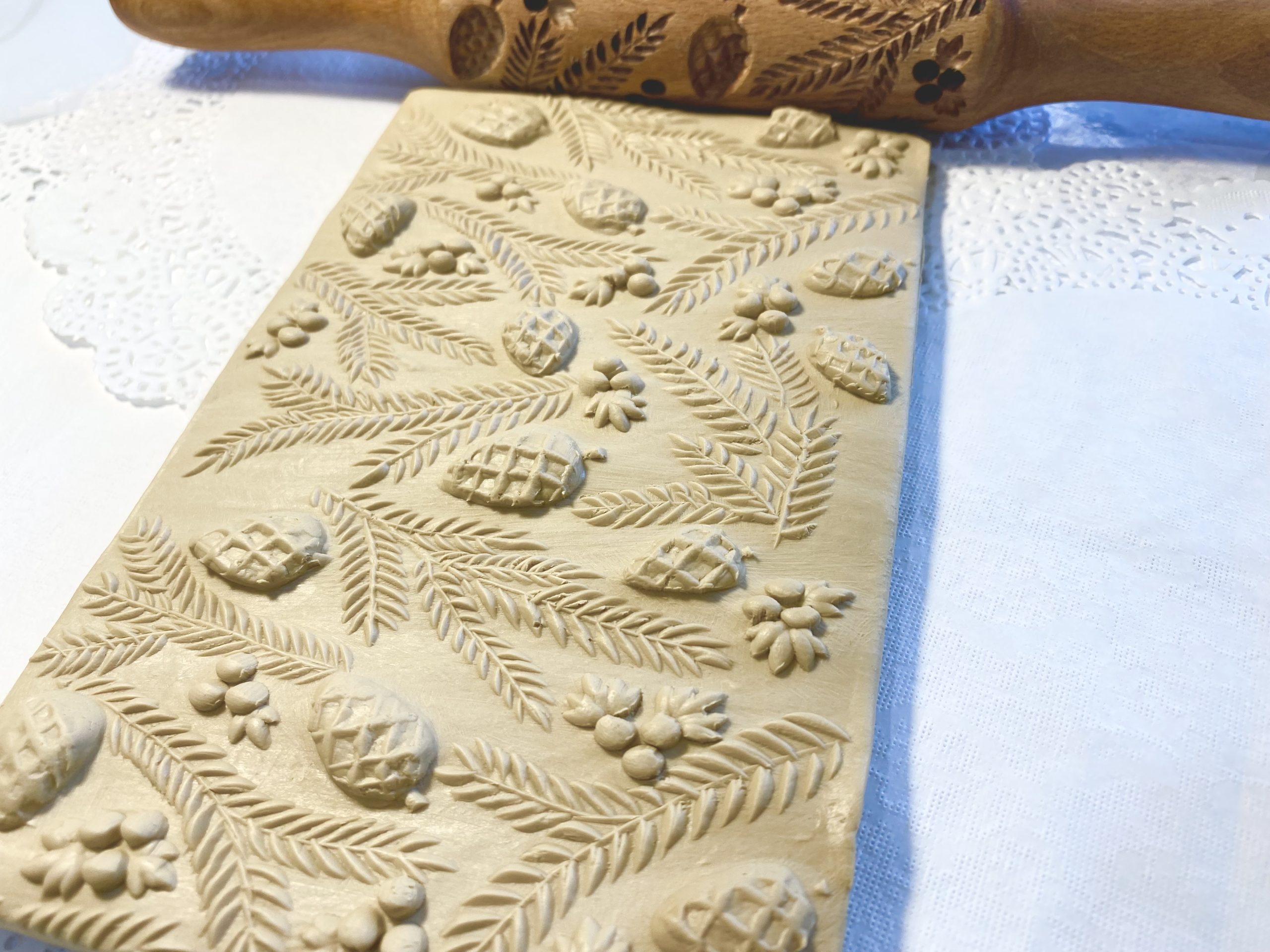 Cedar cones Embossed rolling pin, Pine cones, Cookie cutters