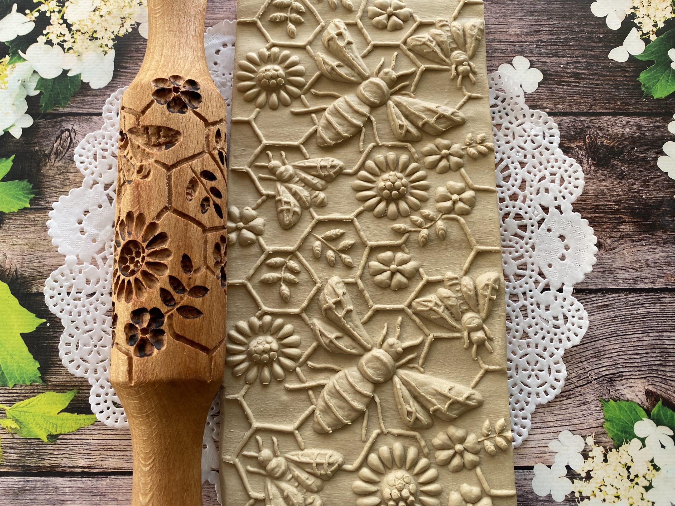 Rouleau à pâtisserie en bois gaufré nid d'abeille, pour biscuits !