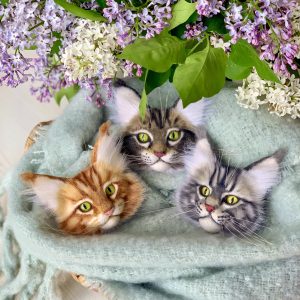 Cat brooch – Needle felted cat pin. Sphynx, Maine coon, and any other cat breed.