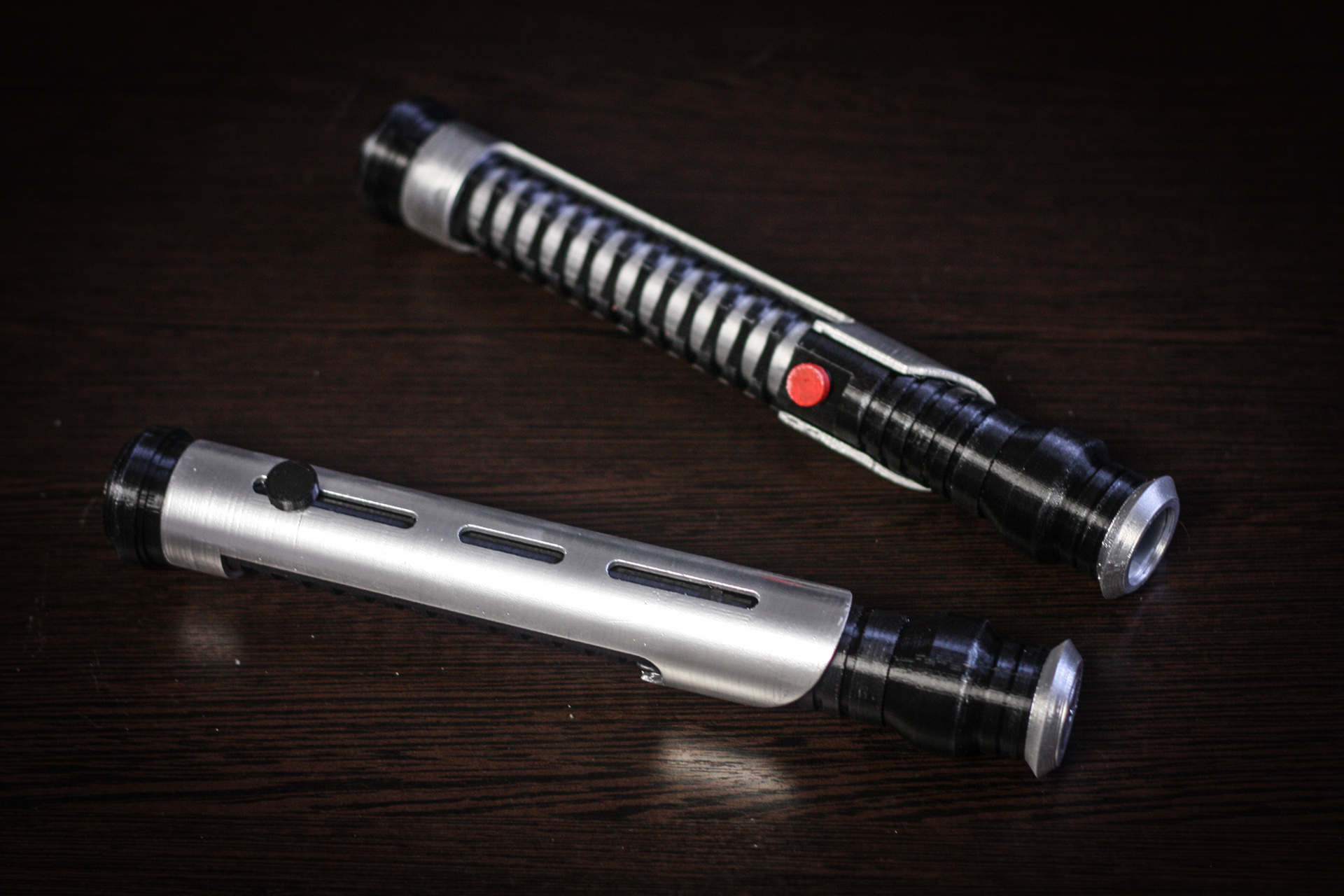 Qui-Gon Jinn's lightsaber Star Wars Inspired Replica - Crealandia