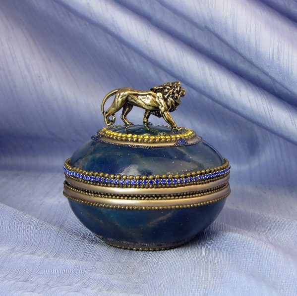 Indigo jewelry box, jewelry box with a lion