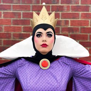 Evil Queen accessories: Crown and Brooch – Disneyland show style