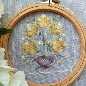 Yellow Flowers cross stitch pattern, Small Primitive Sampler