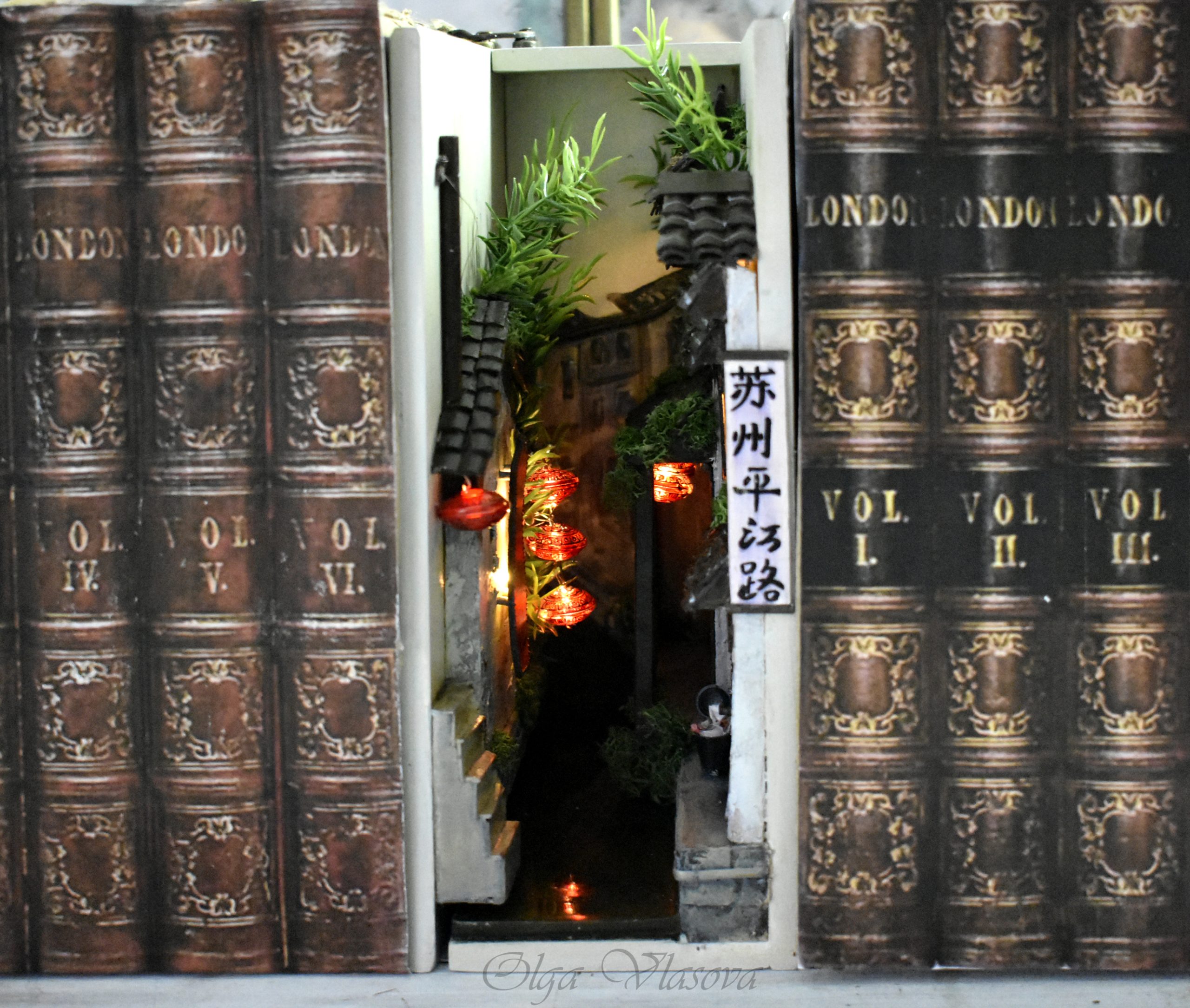 Book Nook Ville Chinoise