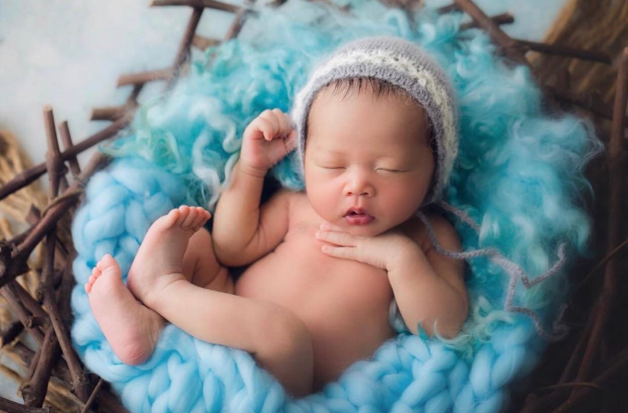 Tutorial: knit newborn hat photo prop. Baby bonnet pattern . DIY 4 Tutorial: knit newborn hat photo prop. Baby bonnet pattern . DIY - Image 4