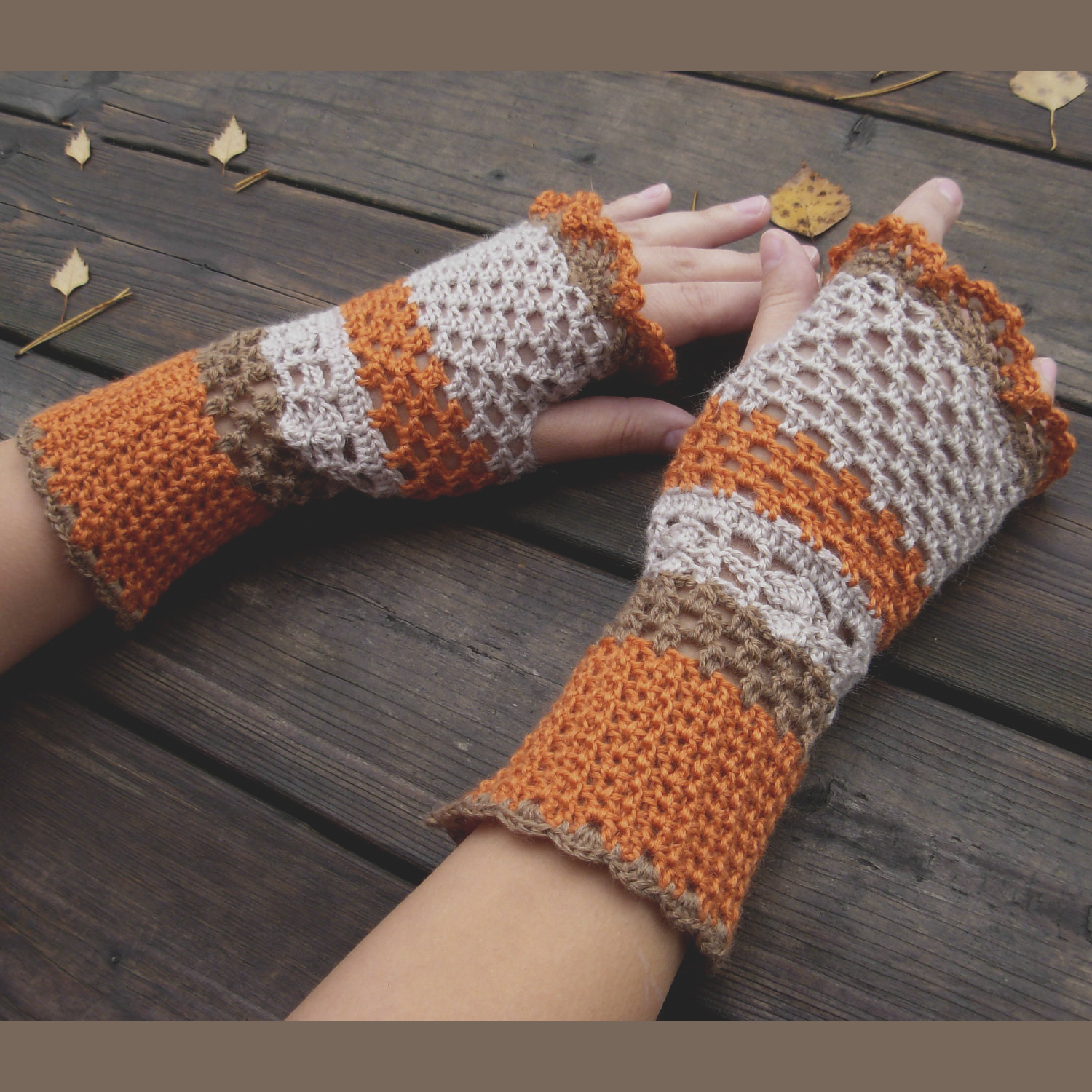 Women's wool fingerless gloves - Crealandia
