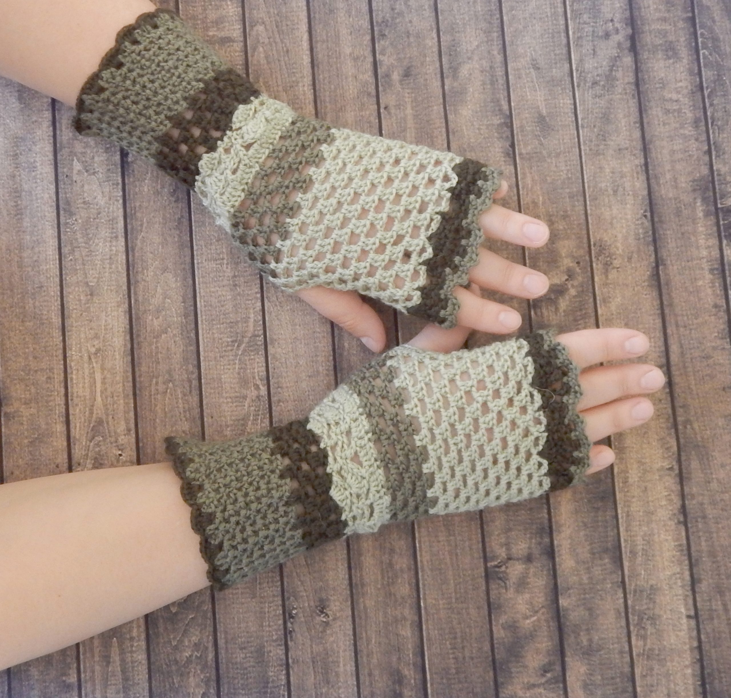 Women's Fingerless Gloves