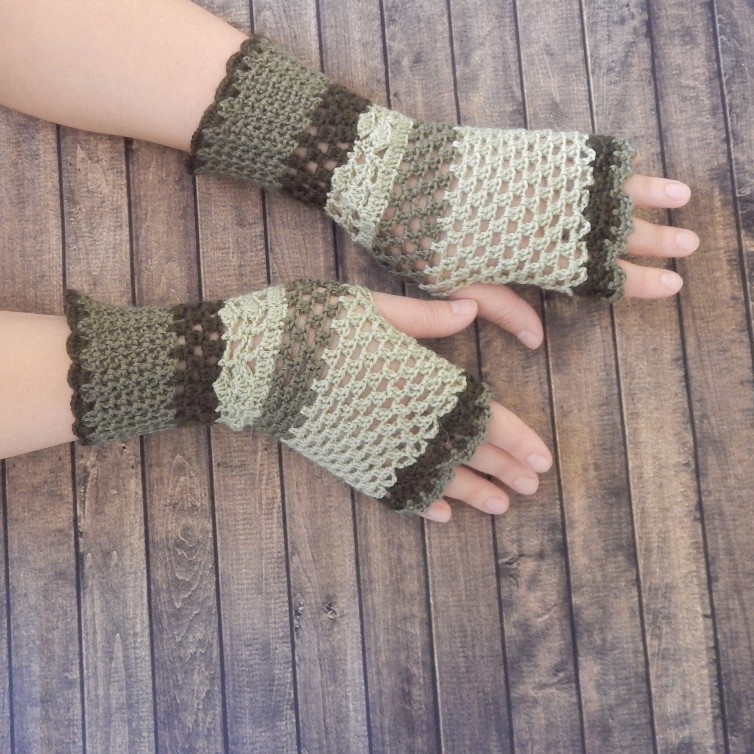 Women's Fingerless Gloves