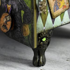 stationery stand for pens pencils paper Alice in Wonderland