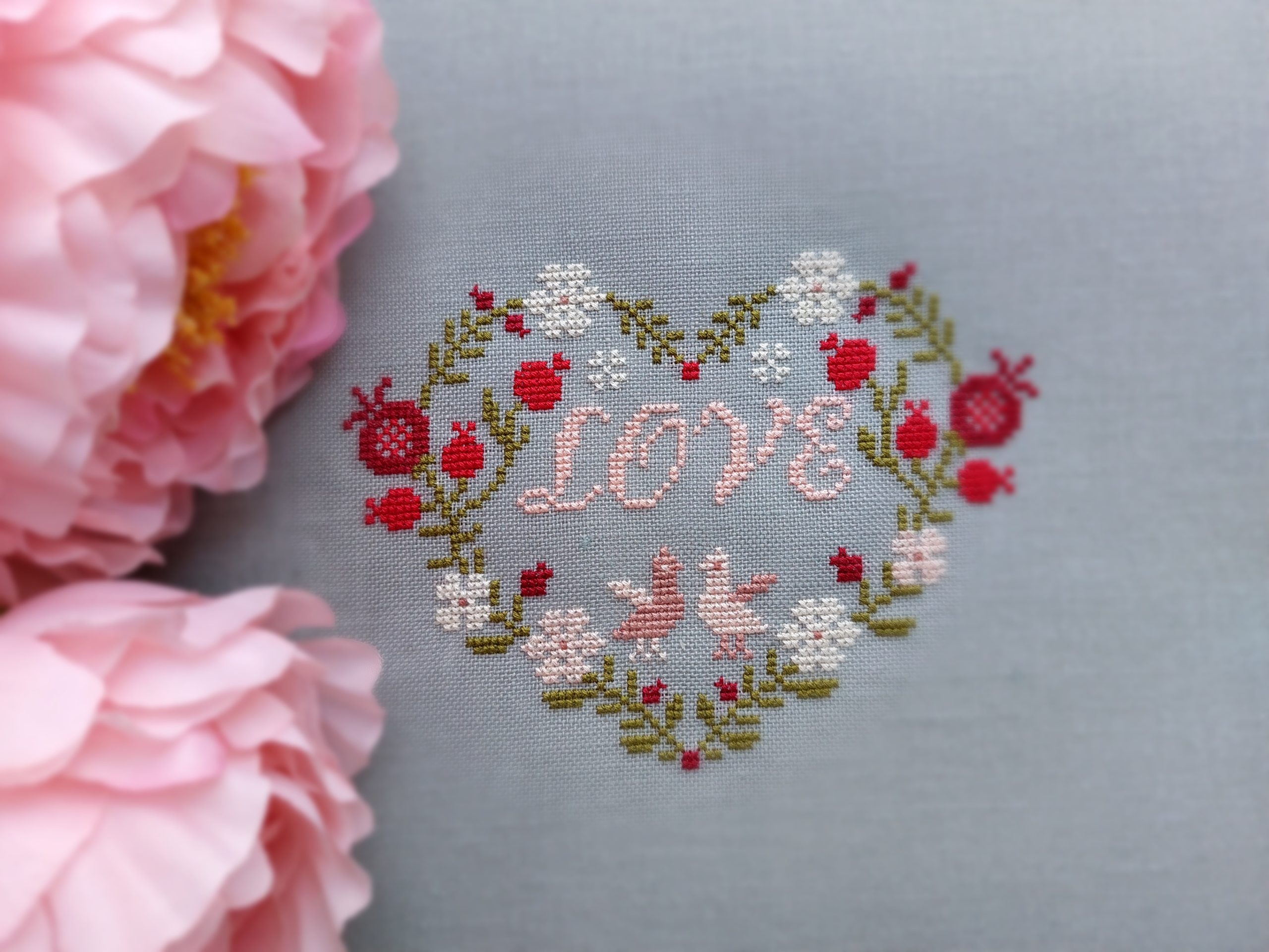 Heart of Love cross stitch pattern PDF, Wedding Sampler, image size:2560x1920