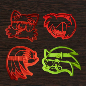 Sonic Cookie Cutter set: Sonic, Amy Rose, Tails, Knuckles
