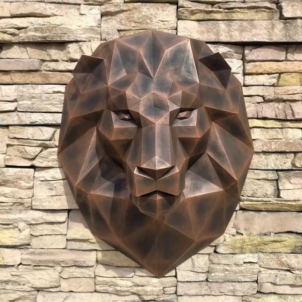 En A4 Lion 60 cm Polygonal Sculpture