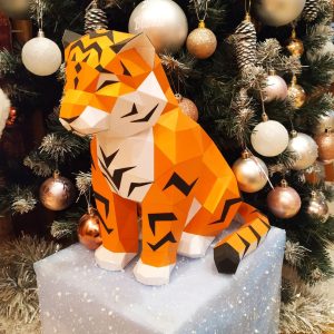 En A4 30 cm Tiger Polygonal Sculpture