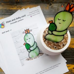 Mom and baby cacti pattern