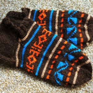 Accueil 782 Knit slippers pattern, knitted slippers pattern, Fair isle sock pattern