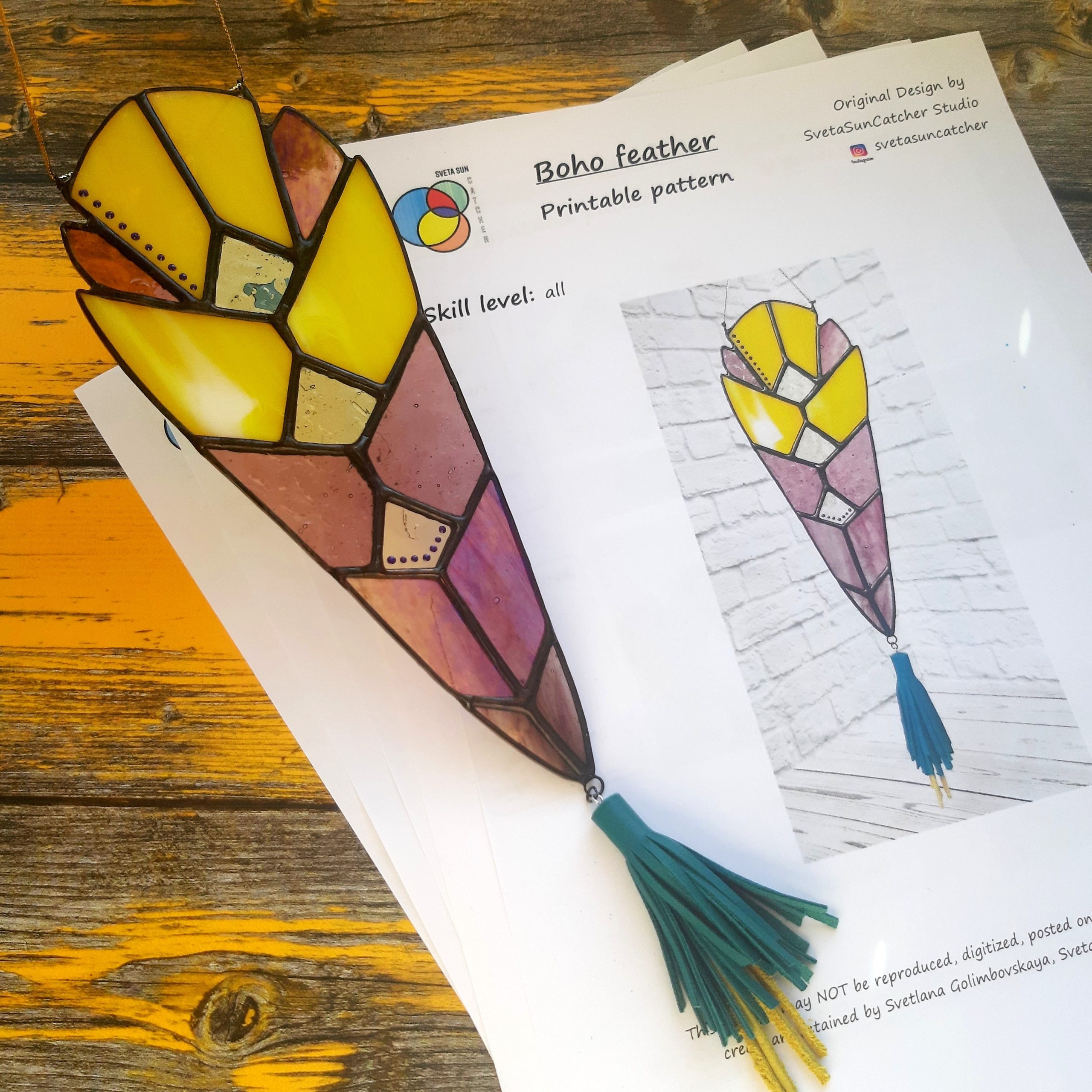 19+ Stained Glass Feather