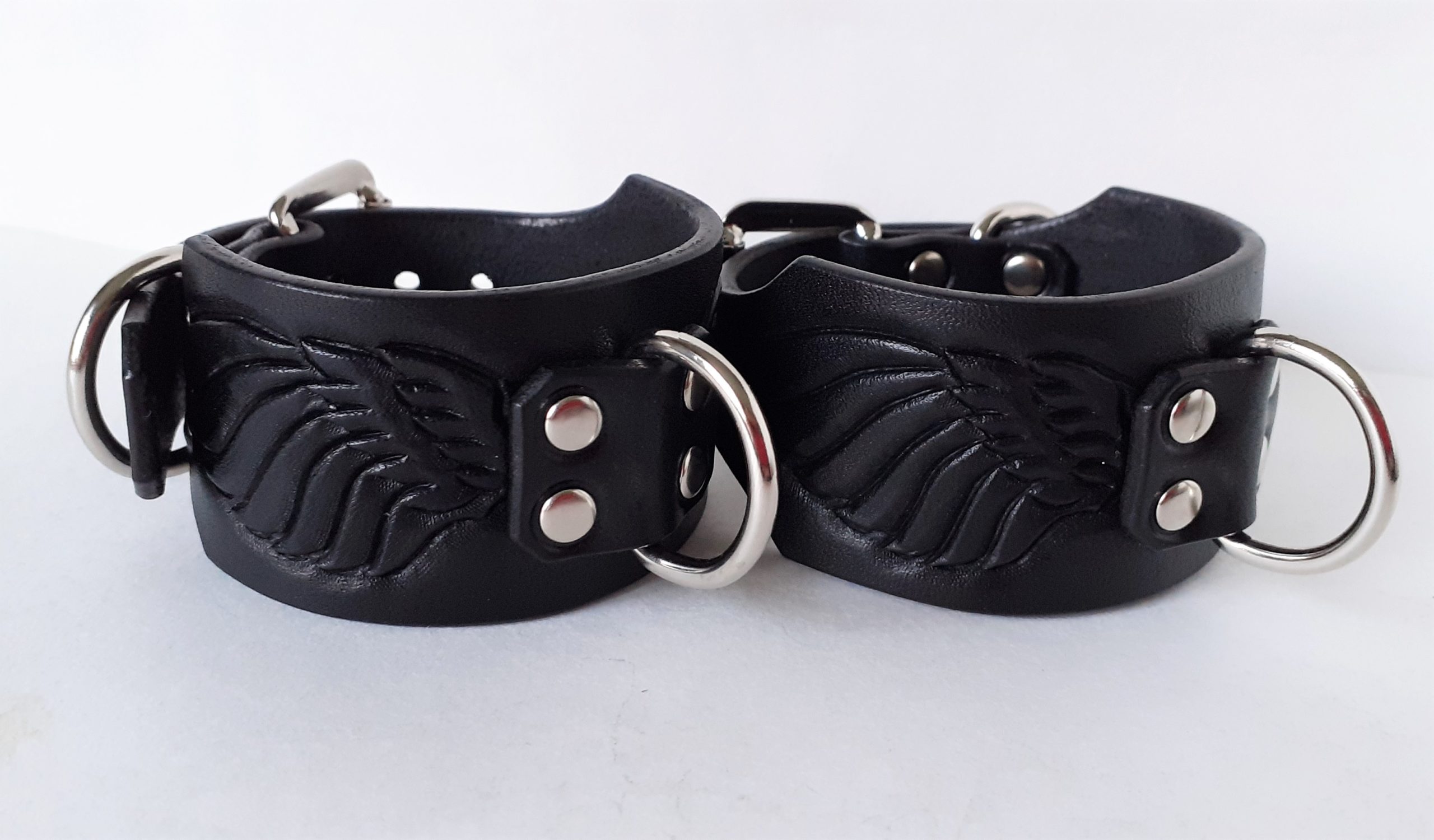 Personalized gift black leather bdsm handcuffs width 1.6 in