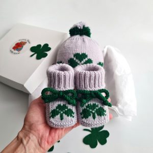 Irish baby shower gift set. Cute pregnant daughter gift ideas.