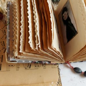 Junk journal handmade Audrey Hupbern, handmade notebook,junk book