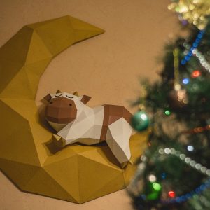 Eng A4 cow on the moon Polygonal Paper Boat