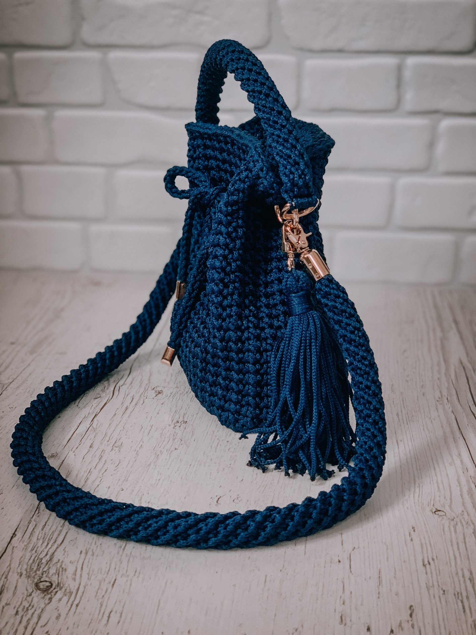 Round bag with raffia yarn Crochet pattern by Anna Kuznietsova