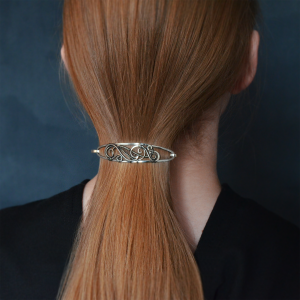 Light metal elegant hair clip for long or medium thick hair