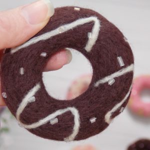 Donuts props for newborn session, Felted donut