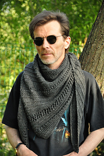 Black Max Shawl knitting pattern PDF ENG