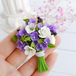 flower-brooch-bouquet