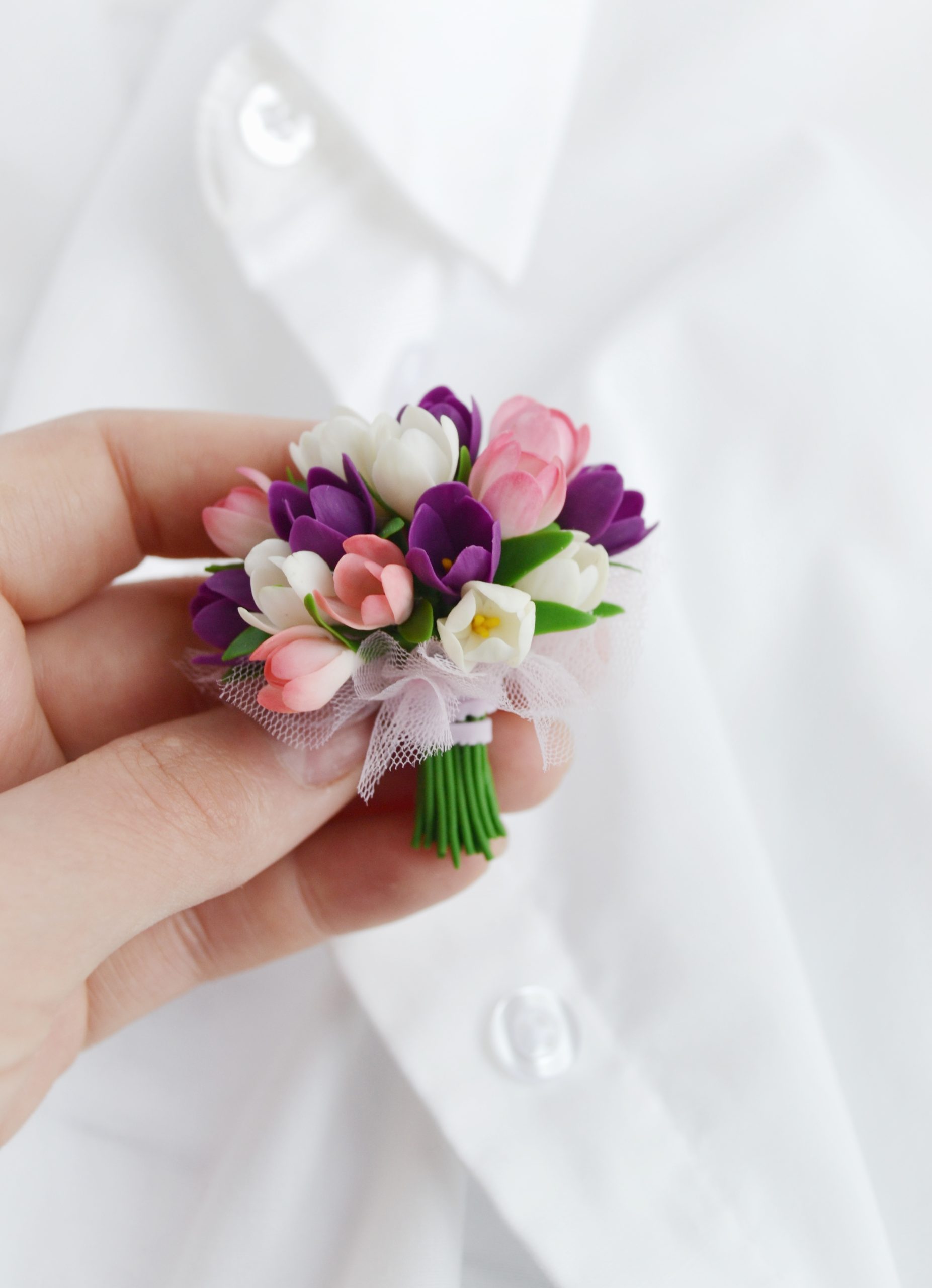 flower-brooch-bouquet