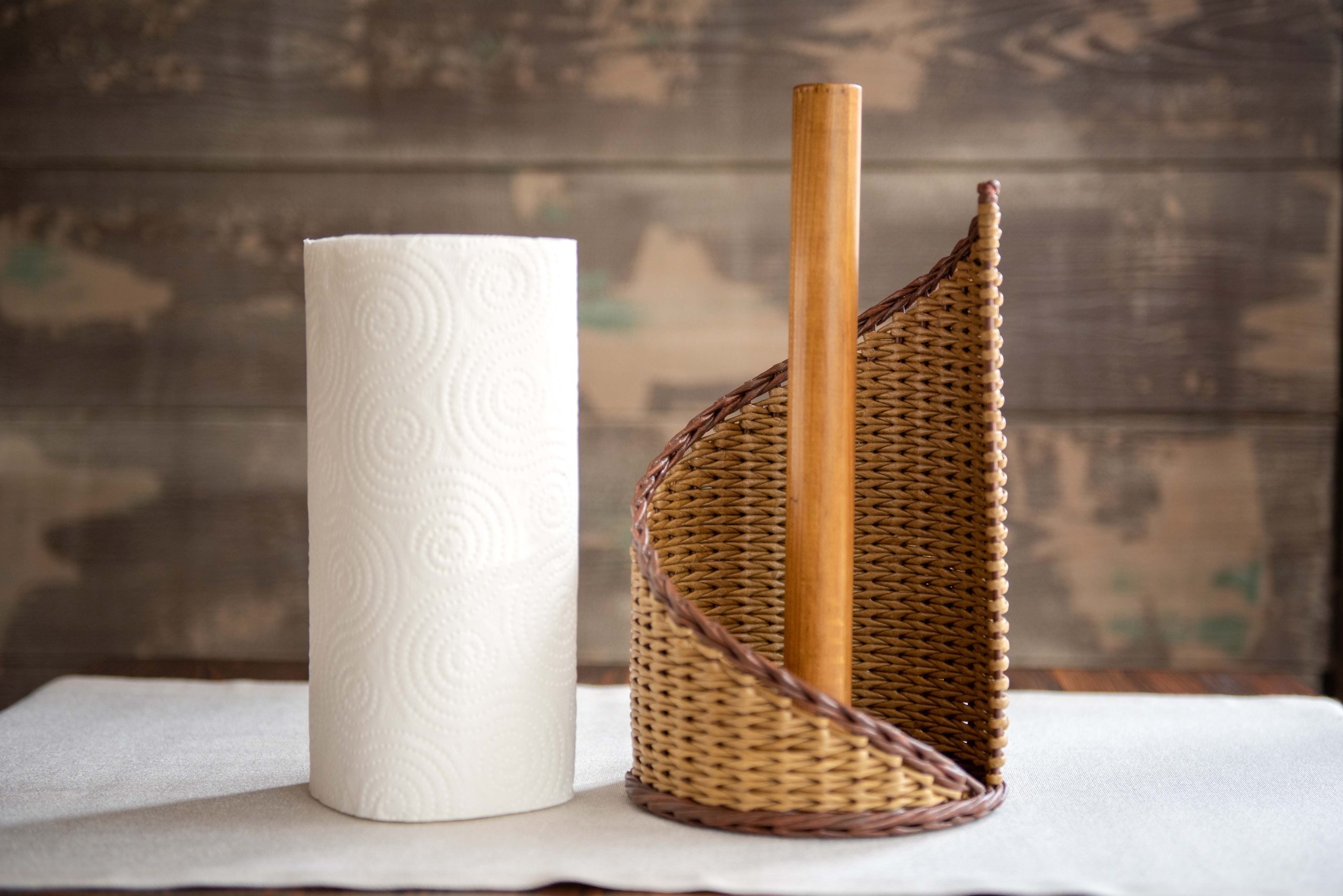 Wicker paper towel online holder